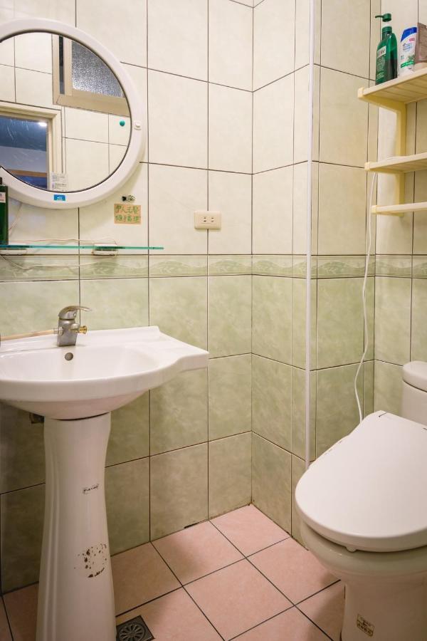 Fish Hostel Yingge Zewnętrze zdjęcie